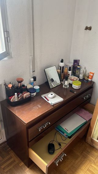 GRATIS silla ,espejo,cama ,mueble ,escritorio....