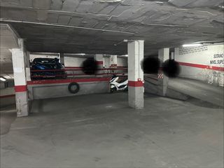 plaza de garaje grande
