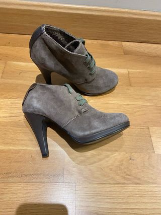 Botines Pepe Jeans piel cordones tacón grises