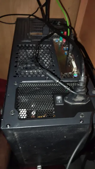 PC Gaming con luces LED RGB