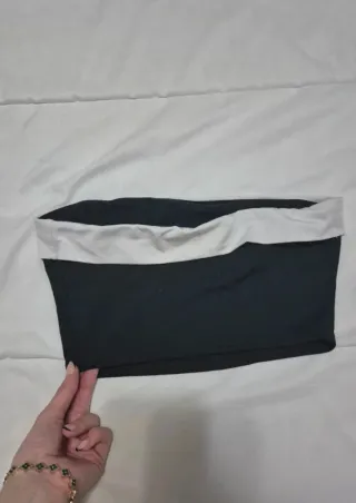 Top bandeau negro y blanco mujer