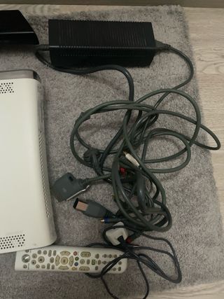 Xbox 360 + 3 Mandos + Kinect + Disco Duro