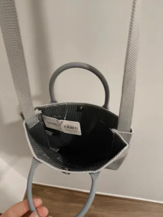 Bolso plateado Ale-hop. Sin usar!