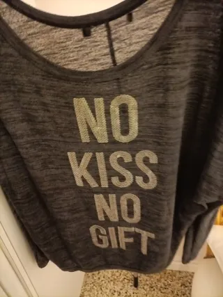 Maglietta donna NO KISS NO GIFT