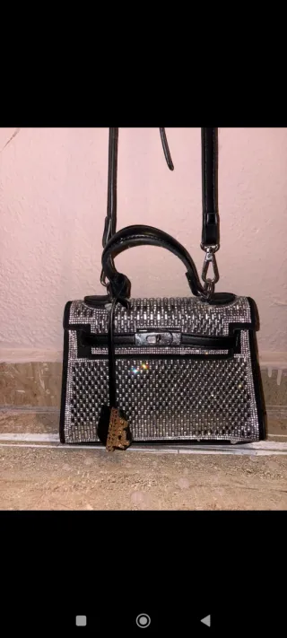 Bolso de fiesta con pedrería