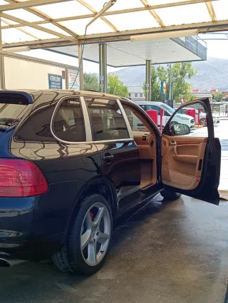 Porsche Cayenne 2005