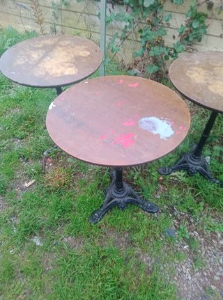 Mesas de forja con sobre de madera