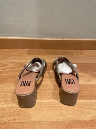 Sandalias BIBI LOU Beige y Doradas