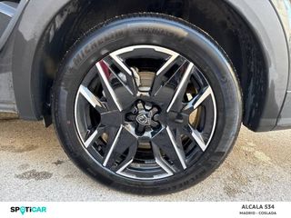 Peugeot 5008  1.2 100KW  eDCS6 Allure