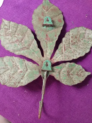 Hoja forjada antigua