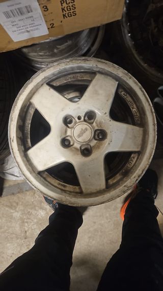 LOTE DE LLANTAS DE BMW EN 15 Y 16 PULGADAS