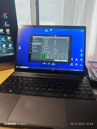 Chuwi 16gb ram ssd512gb pantalla 2K