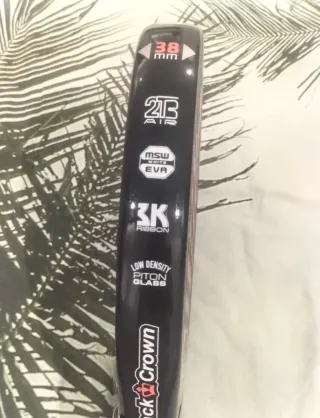 Pala de pádel Black Crown Attack Plus