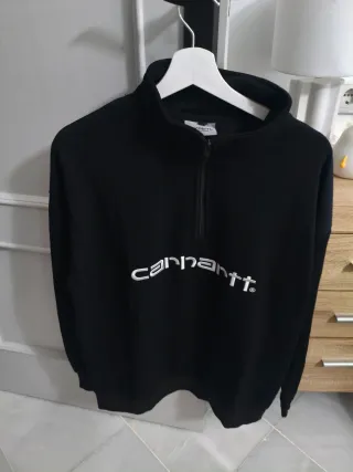 Sudadera Carhartt negra con logo