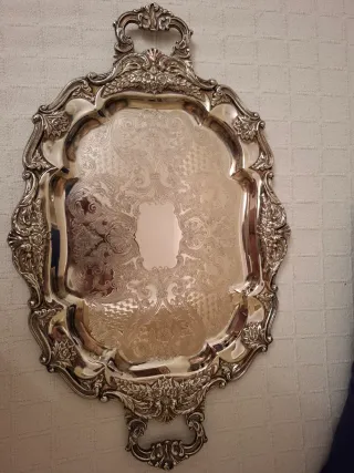 Bandeja de alpaca con grabados