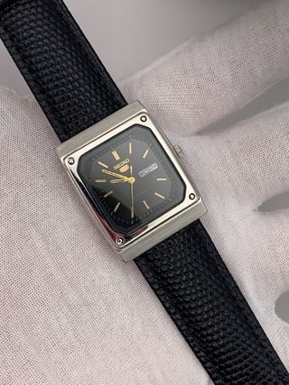 Relógio Seiko Vintage Tank Preto Dourado
