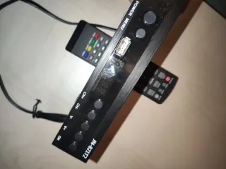 42" Televisor Philips Negro