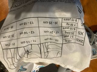 Patines Oxelo Talla 29-32 + Rodilleras