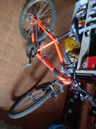 Bicicleta B-Twin Arancione