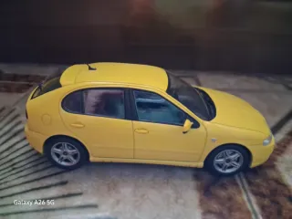 Seat León Cupra R Amarillo