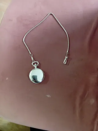 Reloj de bolsillo plateado para caballero