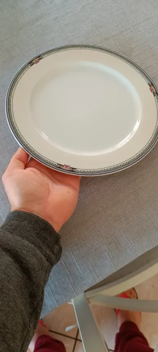 Servizio 18 piatti porcellana bianca Winterling