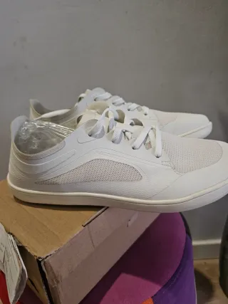 Zapatillas Beige y Blancas