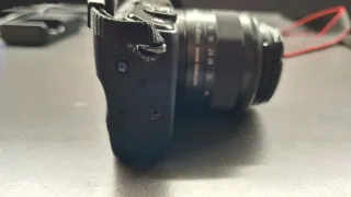 Cámara Canon EOS Compacta + 3 baterías y cargador