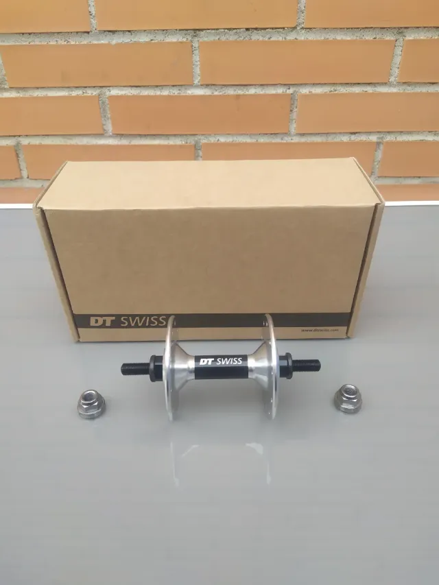 Buje DT SWISS 370s delantero 20H delantero. NUEVO.