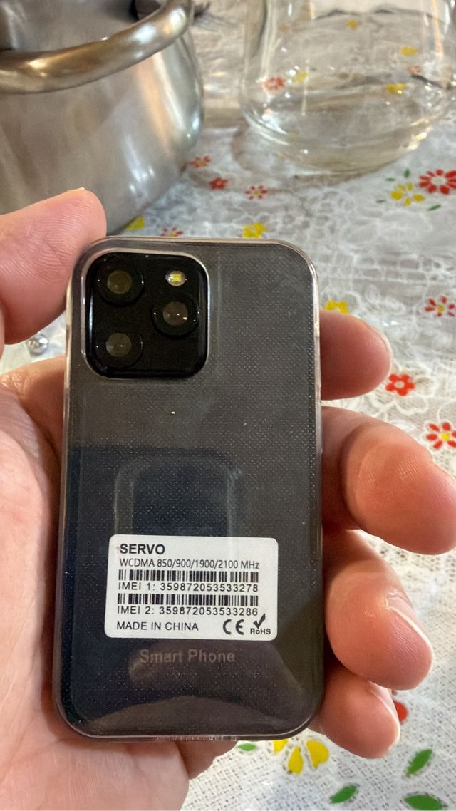 Teléfono Móvil Pequeño