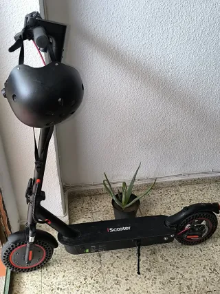 Patinete eléctrico en buen estado
