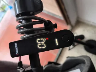 Patinete eléctrico en buen estado