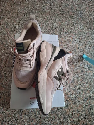 Sneakers Aldo donna rosa e nere