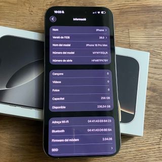 iPhone 16 Pro Max Gris