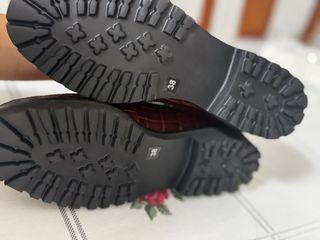 Zapatos de piel efecto cocodrilo marrones