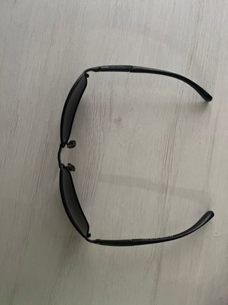 Estuche + Gafas Polaroid Negro