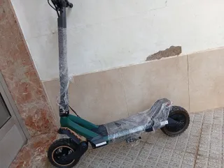 Patin Cecotec poco uso