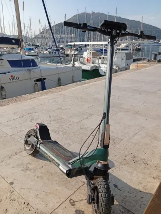 Patin Cecotec poco uso