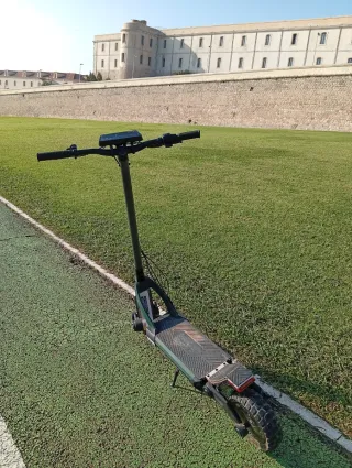 Patin Cecotec poco uso