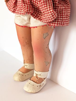 Antigua muñeca catalana cartón estucado 1940