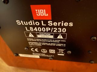 8 Altavoces JBL y amplificador onkio de regalo