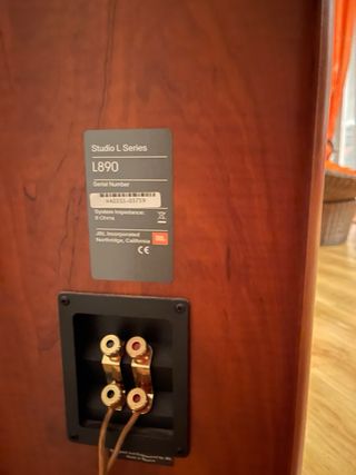 8 Altavoces JBL y amplificador onkio de regalo