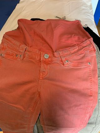 Pantalón premamá vaquero rojo T.36