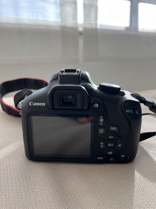 Cámara Canon EOS 1300D + Bolso y Lente