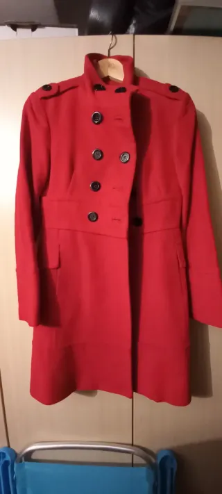 Abrigo paño rojo