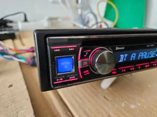 Radio Alpine CDE-133BT Bluetooth