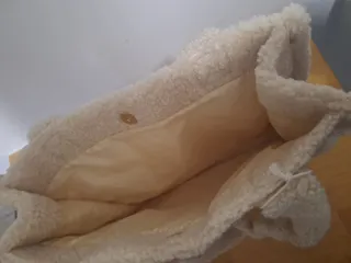 Bolso Guess Beige Sherpa