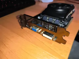 Gráfica ASUS Radeon HD 5770 1GB