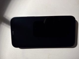 iPhone 12 Negro, está muy bien cuidado