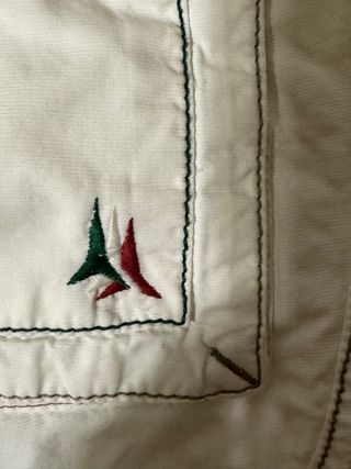 Bermudas Aeronáutica Militare blancas Talla 48